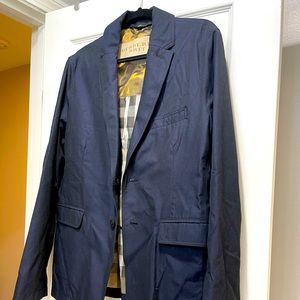 Men’s casual Burberry jacket. Size large.